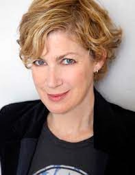 Photo of stand up comedian Cynthia Kaplan.