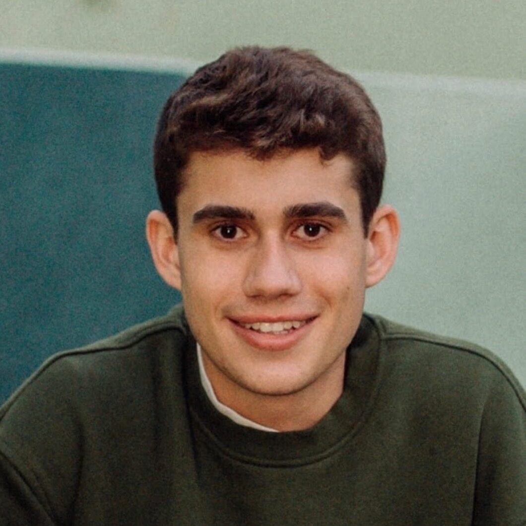 Josh Mandl Headshot